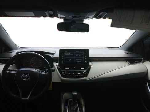 Used 2020 Toyota Corolla SE image 22