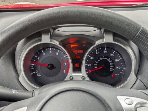 Used 2017 Nissan Juke S image 27