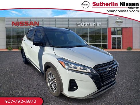Certified 2023 Nissan Kicks SR w/ SR Premium Package FWD image 1