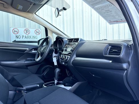 Used 2020 Honda Fit LX image 31