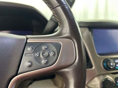 Used 2020 GMC Yukon Denali w/ Denali Premium Package image 11