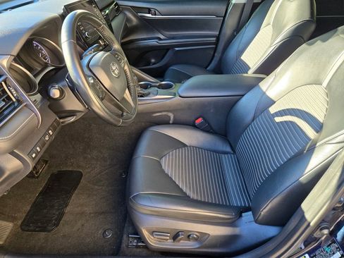 Used 2021 Toyota Camry SE image 13