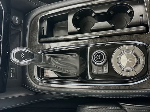 Used 2021 INFINITI QX80 Luxe RWD image 24