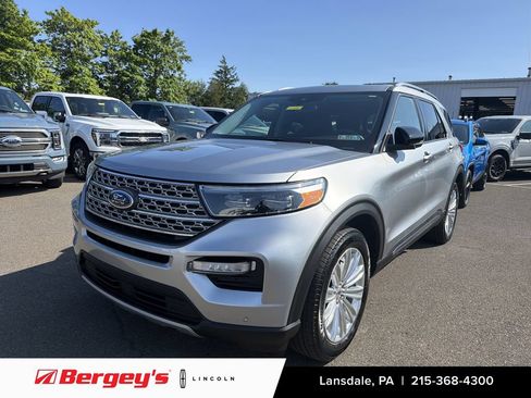 Used 2024 Ford Explorer Limited w/ Equipment Group 301A AWD/4WD image 1