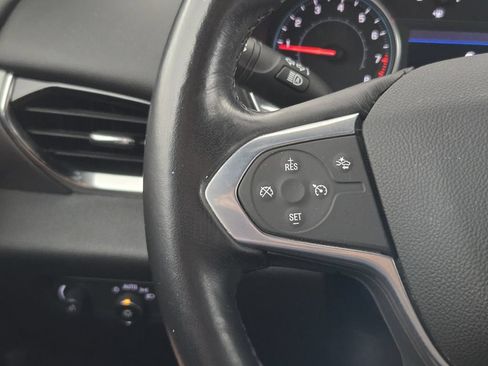 Used 2022 Chevrolet Traverse LT FWD image 31