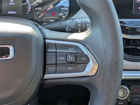 Used 2022 Jeep Compass Latitude image 15