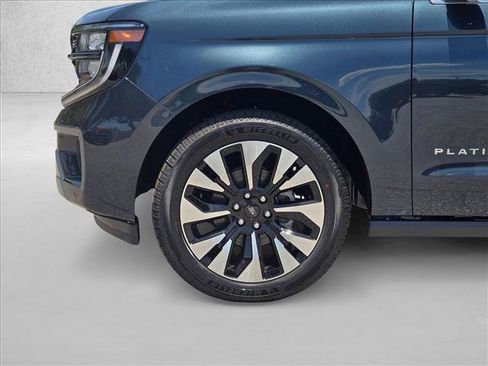 New 2026 Ford Expedition Max Platinum w/ Driver's Package AWD/4WD image 10