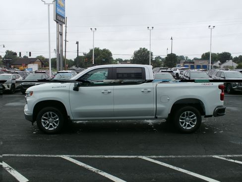 New 2026 Chevrolet Silverado 1500 LT AWD/4WD image 6