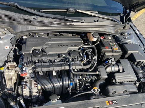 Used 2024 Hyundai Elantra SEL FWD image 26