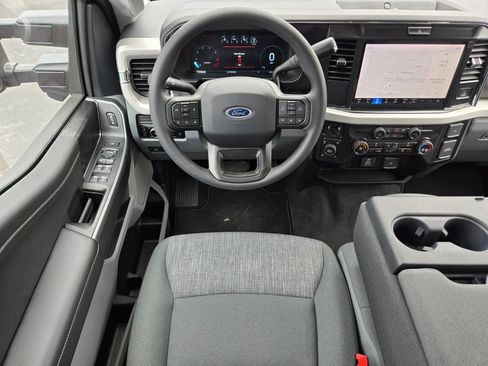 New 2026 Ford F250 XLT w/ XLT Premium Package AWD/4WD image 12
