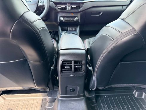Used 2025 Ford Escape ST-Line Elite AWD/4WD image 22