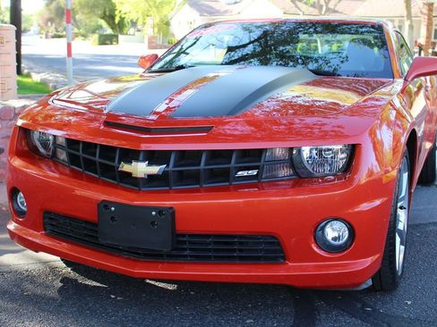 Used 2010 Chevrolet Camaro SS image 30