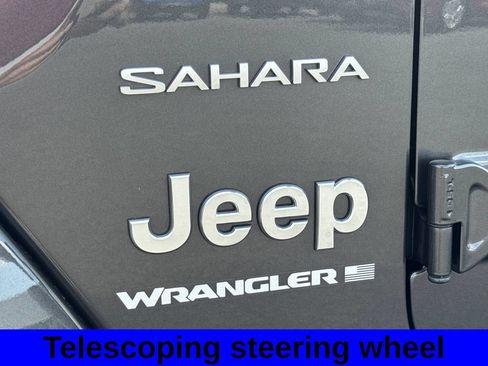 Used 2024 Jeep Wrangler Unlimited Sahara AWD/4WD image 19