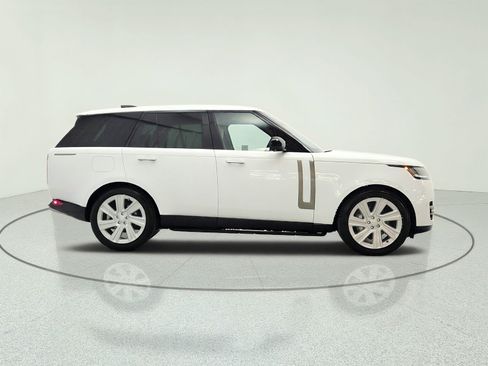 Used 2023 Land Rover Range Rover SE AWD/4WD image 4