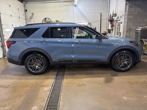 New 2026 Ford Explorer ST AWD/4WD image 3