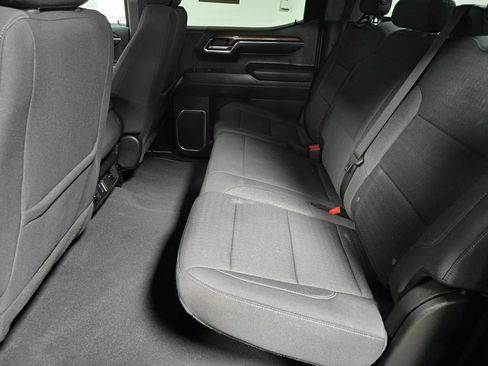 Used 2023 Chevrolet Silverado 1500 LT AWD/4WD image 30