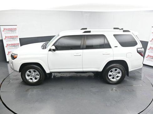 Used 2021 Toyota 4Runner SR5 image 20