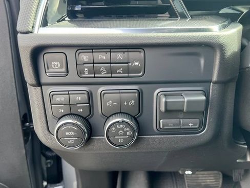 New 2026 Chevrolet Suburban RST w/ RST Capability Package AWD/4WD image 24