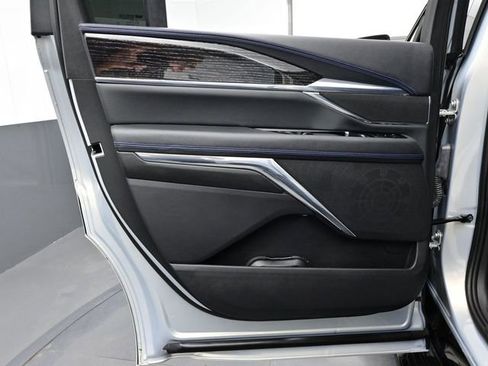 Used 2025 Cadillac Escalade IQ Sport 1 w/ Smart Trailering package image 12