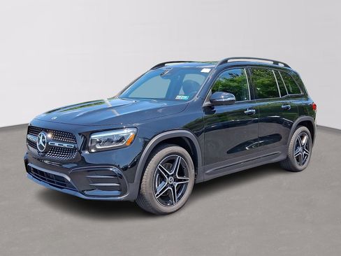 Used 2026 Mercedes-Benz GLB 250 4MATIC image 1