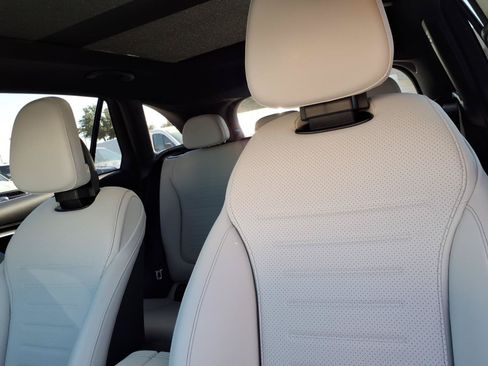 Used 2023 Mercedes-Benz GLC 300 image 15