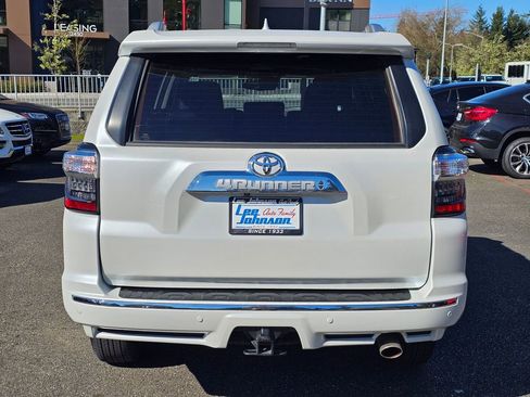 Used 2024 Toyota 4Runner Limited AWD/4WD image 6