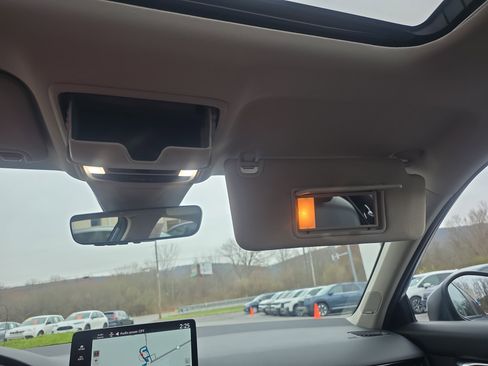 Used 2024 Honda Civic Touring image 25