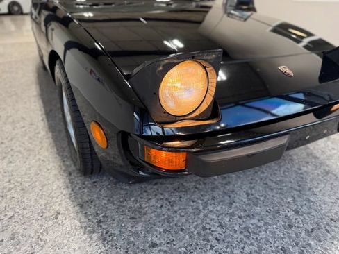 Used 1988 Porsche 924 S RWD image 45