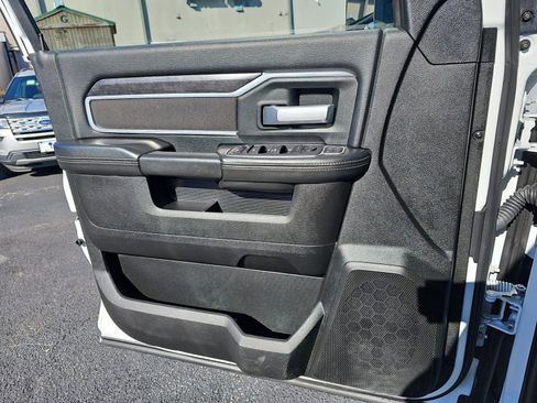 Used 2024 RAM 3500 Big Horn image 27