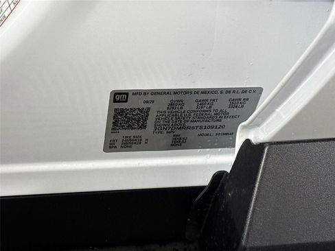 New 2026 Chevrolet Equinox EV LT w/ Comfort Package AWD/4WD image 24