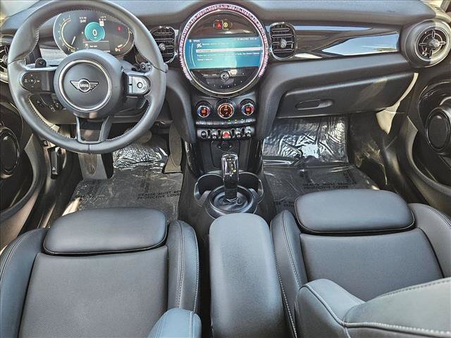Used 2023 MINI Cooper S FWD image 17