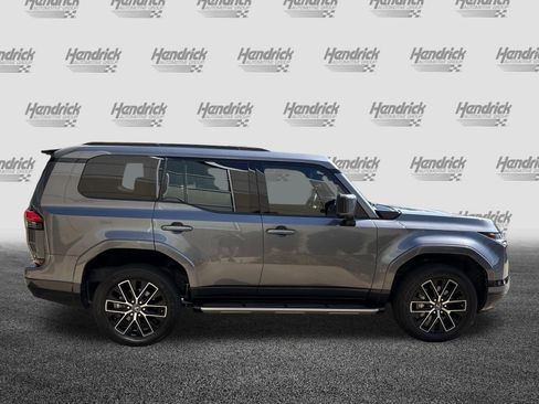 Used 2025 Lexus GX 550 w/ Cold Area Package AWD/4WD image 11