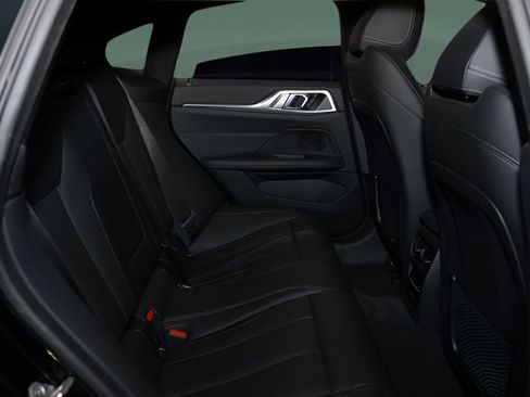 Used 2022 BMW i4 eDrive40 image 14