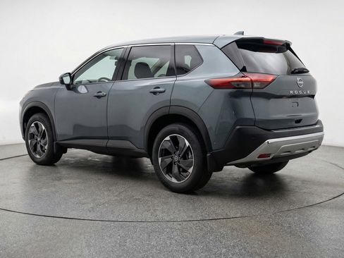Used 2025 Nissan Rogue SV FWD image 6