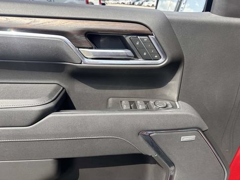 Used 2025 GMC Sierra 1500 SLT w/ SLT Premium Plus Package RWD image 18