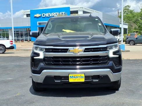 Used 2023 Chevrolet Silverado 1500 LT image 2