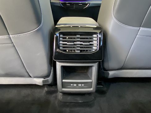 Used 2023 Volkswagen ID.4 Pro S AWD/4WD image 31