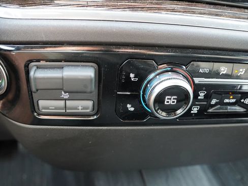 Used 2024 GMC Sierra 1500 Elevation AWD/4WD image 6