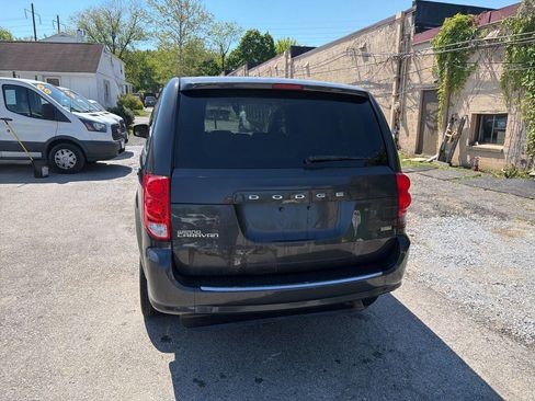 Used 2012 Dodge Grand Caravan SE FWD image 9