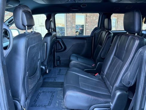 Used 2018 Dodge Grand Caravan GT image 19