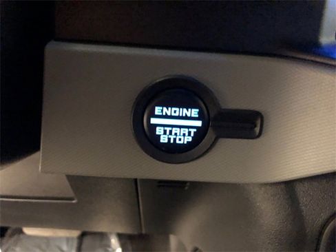 Used 2023 Ford Bronco Badlands image 18