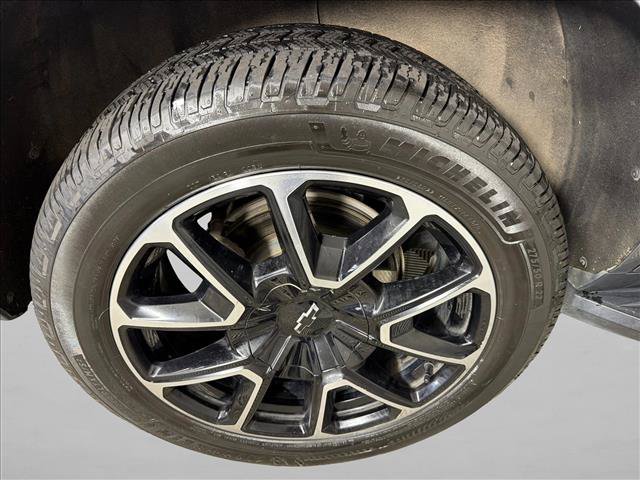 Used 2022 Chevrolet Tahoe RST w/ Luxury Package RWD image 18