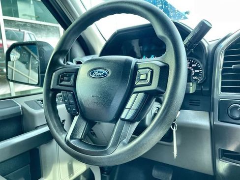 Used 2020 Ford F150 XLT image 11