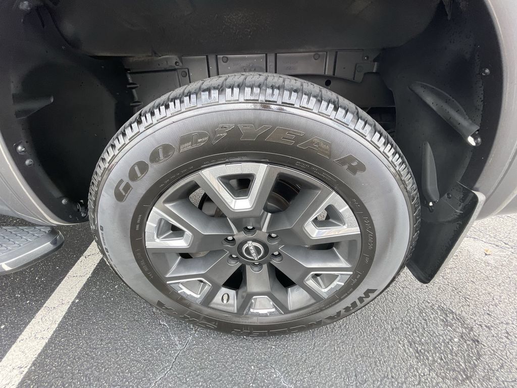 Used 2023 Nissan Titan Platinum Reserve w/ Moonroof Package AWD/4WD image 34