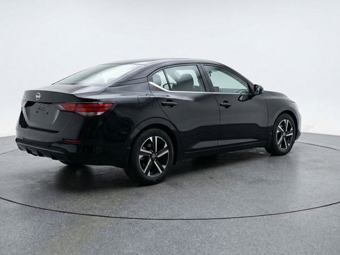 Used 2025 Nissan Sentra SV image 9