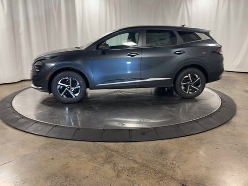Certified 2025 Kia Sportage LX image 5