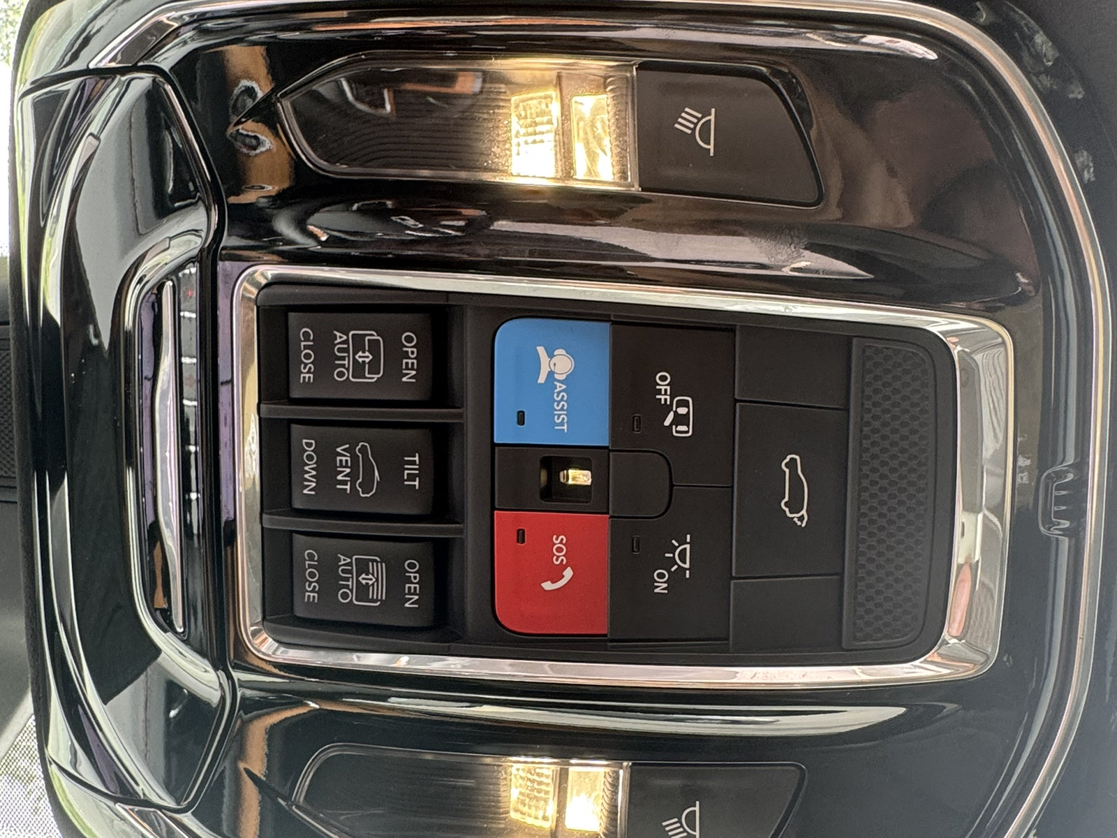 Used 2024 Jeep Grand Cherokee L Summit AWD/4WD image 29