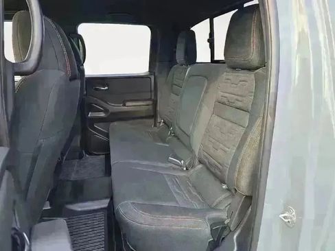 Used 2024 Nissan Frontier PRO-4X w/ Pro Convenience Package image 13