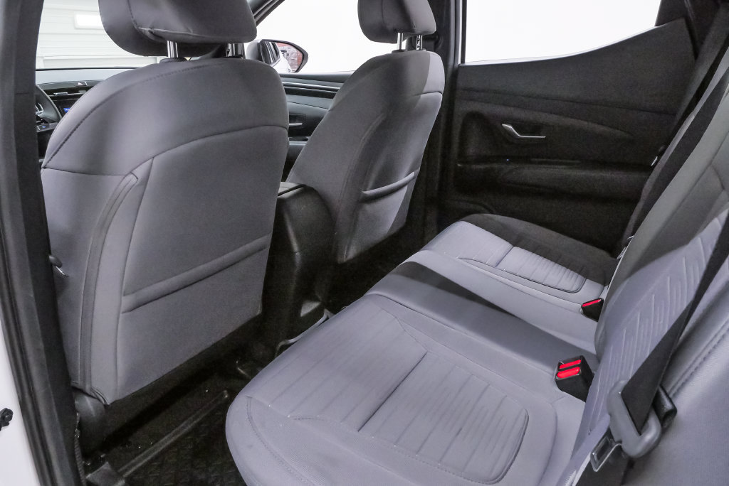Certified 2024 Hyundai Santa Cruz SEL FWD image 10