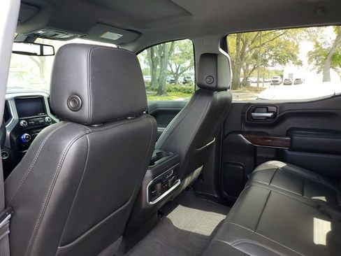 Used 2021 GMC Sierra 1500 SLT w/ SLT Premium Package image 11